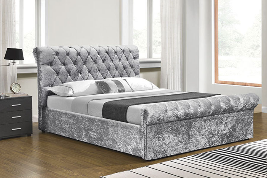 1153G Оттоманская кровать Chesterfield с дробленым бархатом и кристаллами